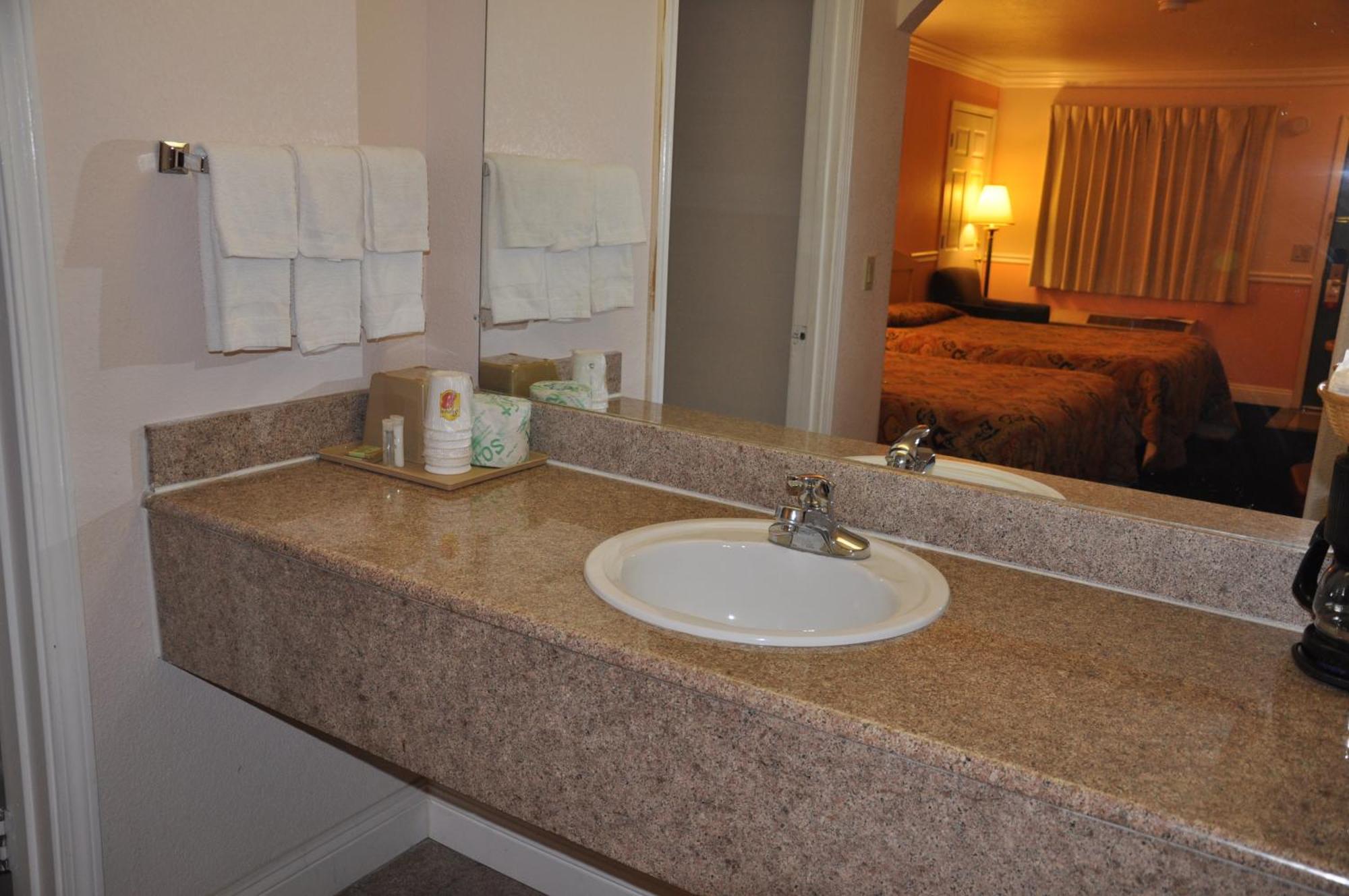 Super 8 By Wyndham Hayward Downtown Motel Castro Valley Luaran gambar